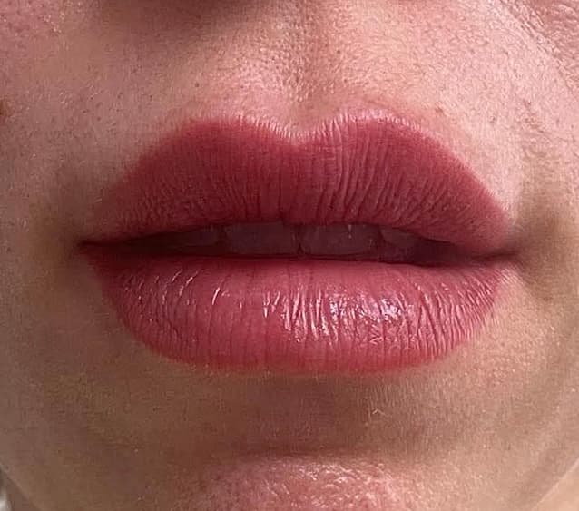 Lip blush